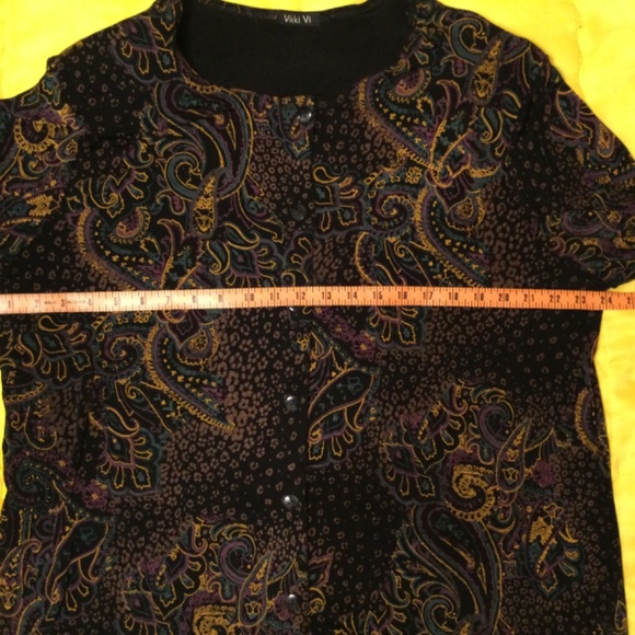 Vikki Vi multi color long sleeve open faced top - Picture 2 of 10